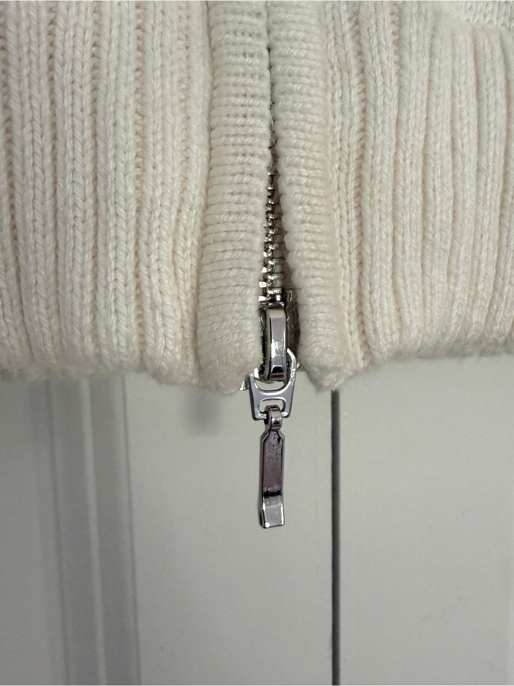 Abercrombie & Fitch Cream Zip-Up Knit Sweater - Picture 6 of 6